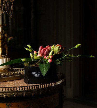arte-e-fiori-Flower Box Cuore - Tulipani rossi